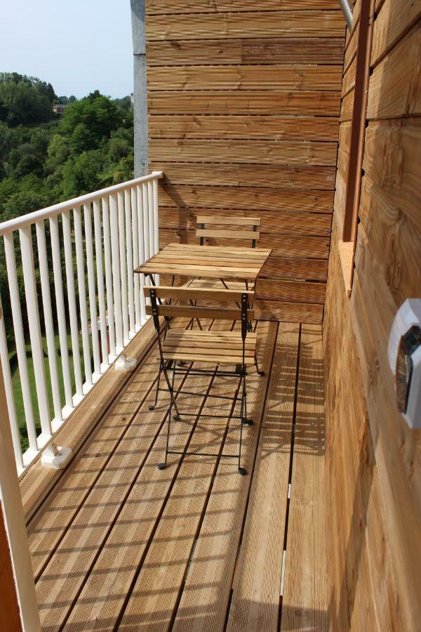 Bel appartement avec vue sur vézère Uzerche Extérieur photo